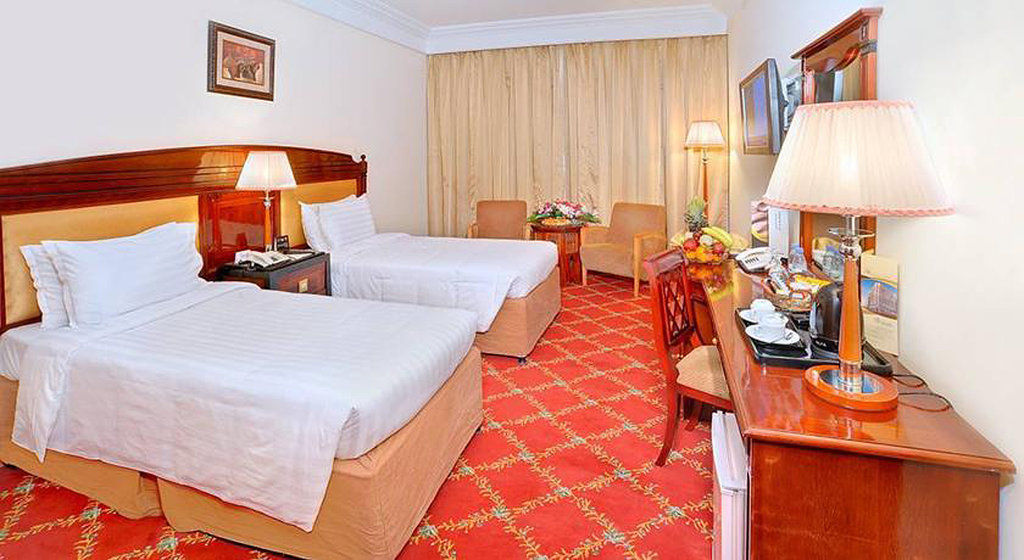 Отель Dar Aleiman Al Haram Медина Экстерьер фото A room at the hotel