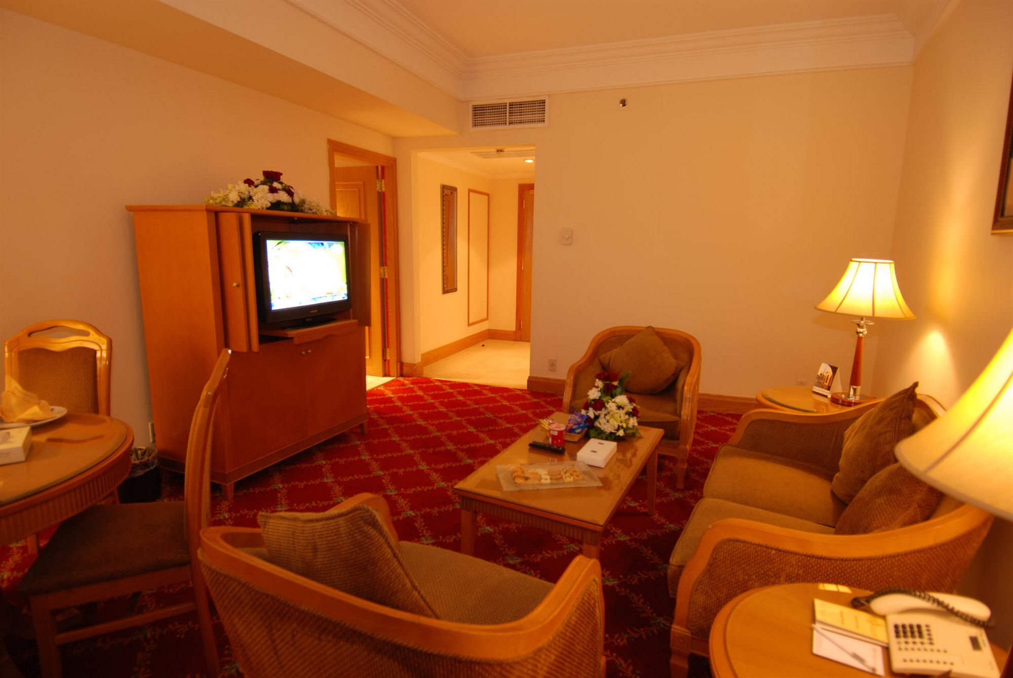 Отель Dar Aleiman Al Haram Медина Экстерьер фото A suite at the Grand Hyatt Hotel, Dubai