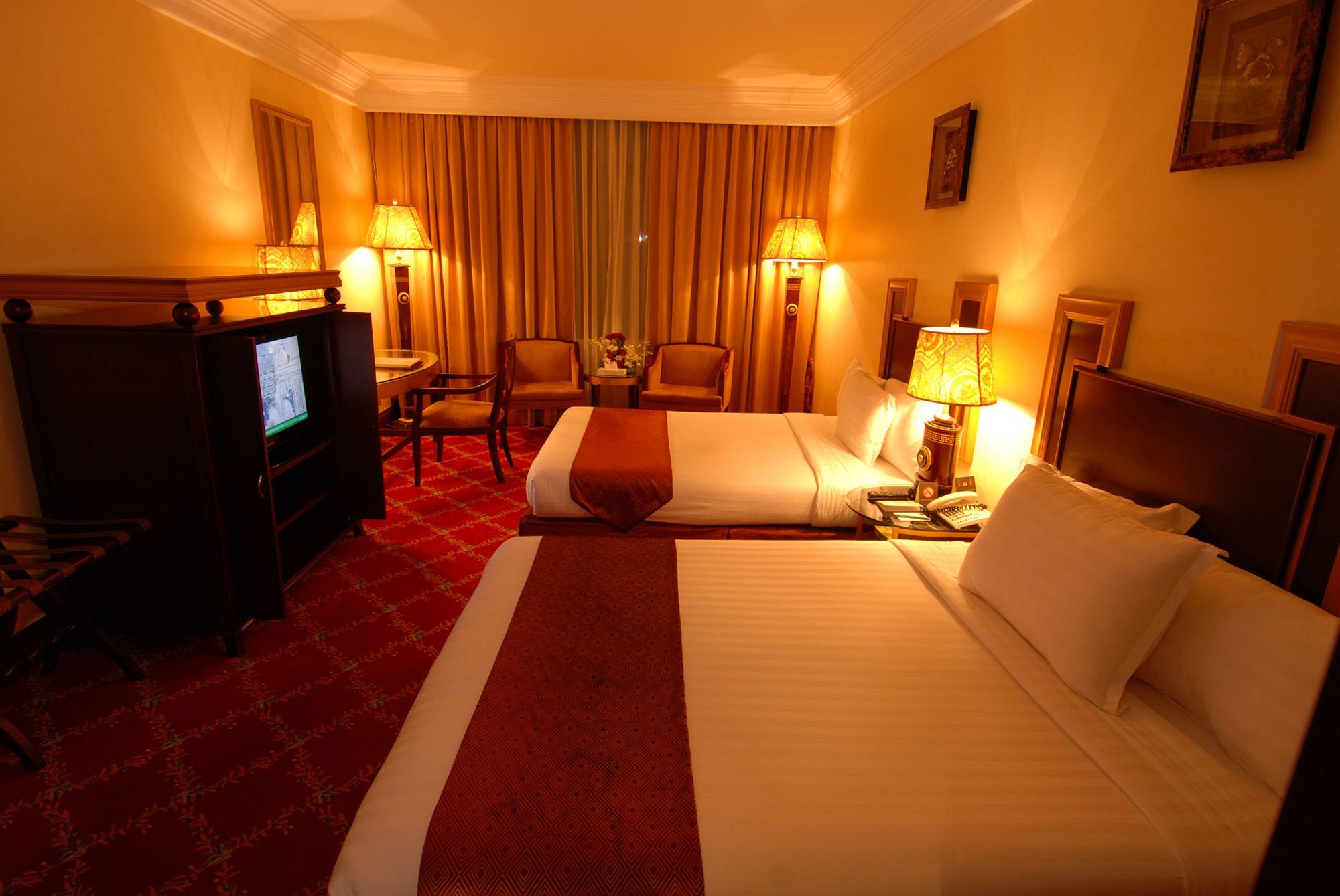 Отель Dar Aleiman Al Haram Медина Экстерьер фото A room at the hotel